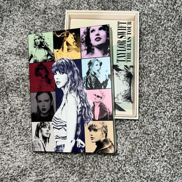 Taylor Swift The Eras Tour Postcards - Picture 3 of 3